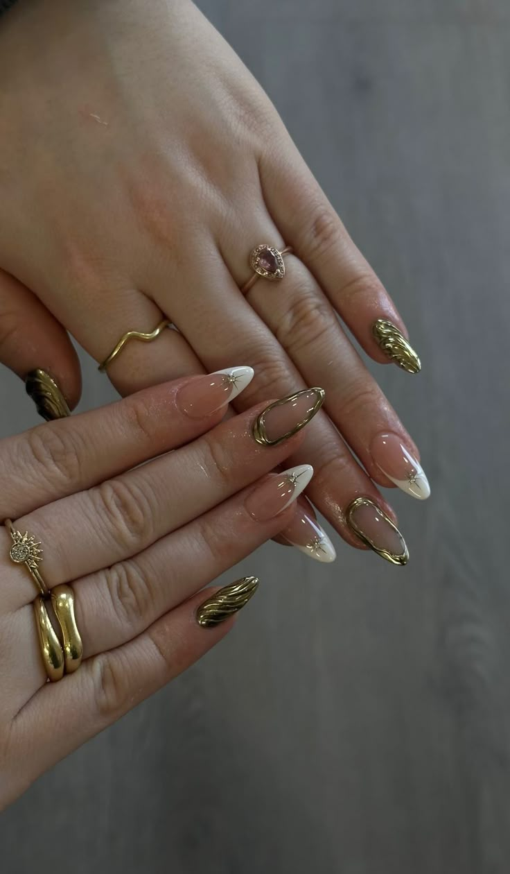 Nails That Look Good With Green Dress, Nail Inspo Short Stilleto, Gold And White Wedding Nails, Royalcore Nails, Birthday Nails 25, Cute Long Almond Nails, Gold Gel X Nails, Gold Themed Nails, Nails Set Ideas