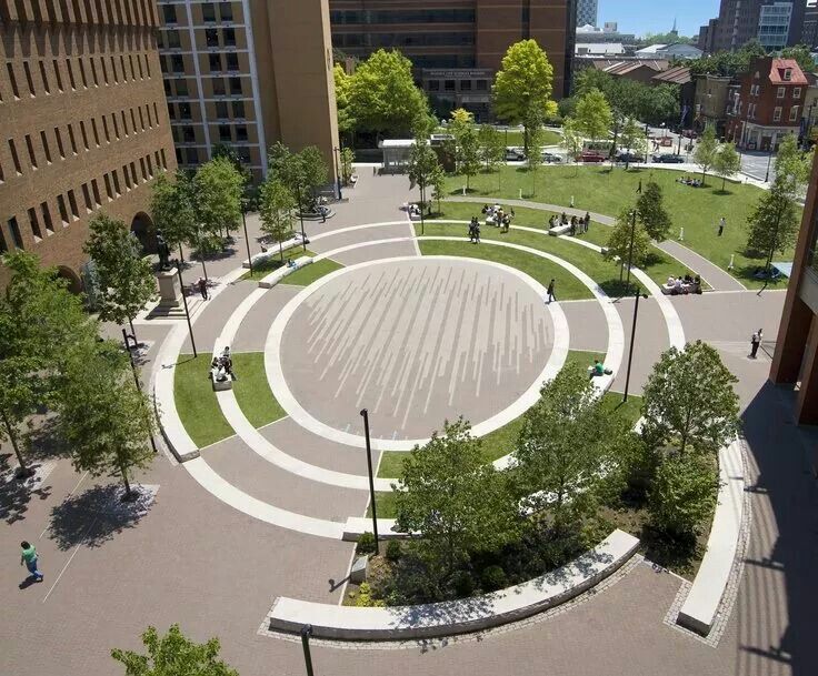 Plaza in American university | Campus landscape design, Urban landscape ...