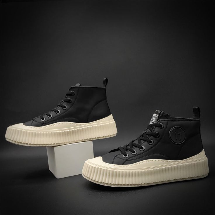 Streetwear High-top Sneakers With Branded Insole And Round Toe, High-top Sneakers With Round Toe And White Sole, High-top Sneakers With White Sole And Round Toe, Sporty Slip-on High-top Sneakers With Vulcanized Sole, Leather High-top Sneakers With Round Toe And Laces, Leather High-top Sneakers With Laces, Urban Lace-up Canvas Shoes With Contrast Sole, Ankle-high Canvas Shoes With Rubber Sole, Casual Custom Sneakers With Contrast Sole And Round Toe