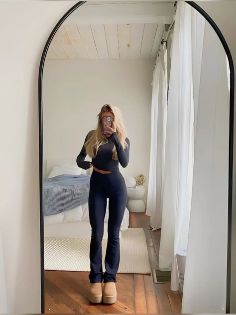 Lounge Outfits, Legging Outfits, Cute Lazy Day Outfits, Lazy Day Outfits, Stockholm Fashion, Fashion Mistakes, Cute Everyday Outfits, Outfit Inspo Fall, Mode Inspiration