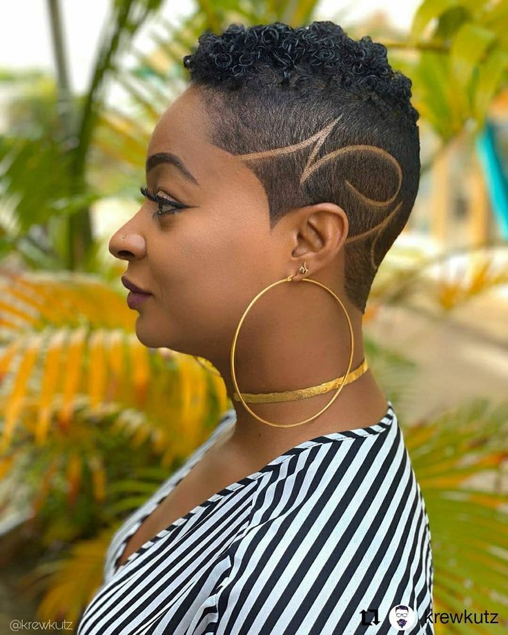 Cool Haircuts For Women, Natural Hair Haircuts, Short Hair Designs, Black Hair Short Cuts, Short Shaved Hairstyles, Shaved Side Hairstyles, Shaved Hair Designs, Tapered Natural Hair, Natural Hair Cuts