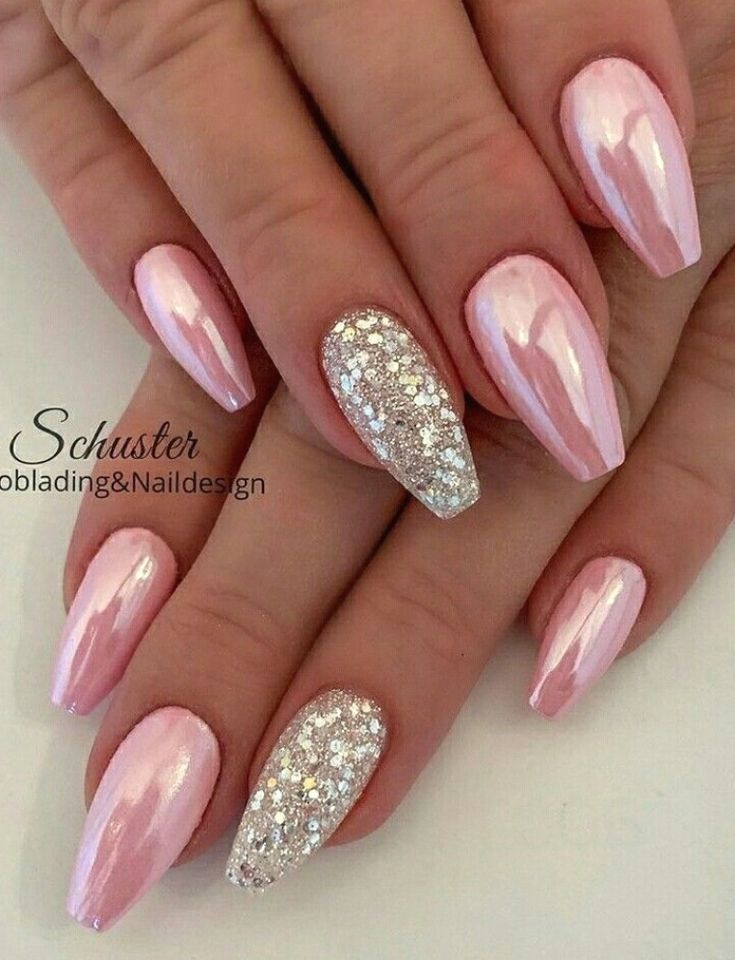 Red Chrome Nails, Pink And White Nails, White Chrome Nails, Gold Chrome Nails, Pink Chrome Nails, Baby Pink Nails, Chrome Nail Art, Chrome Nails Designs, Mirror Nails