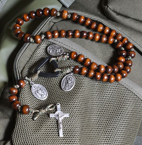 Catholic Collectibles Catholic Rosary Aesthetic, Traditional Handmade Rosary, Rosary Hand Made, Mens Rosary Necklace, Military Rosary, Angel Prayers, Holy Rosary, Catholic Jewelry, Rosary Bracelet