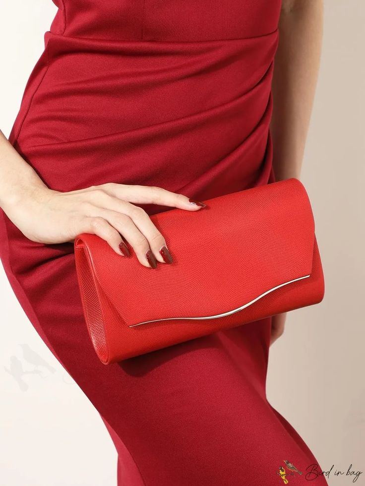 Color: Red Bride Purse, Purse For Wedding, Elegant Purse, Small Envelope, Neon Bag, Elegante Y Chic, Red Clutch, Small Envelopes, Neon Red