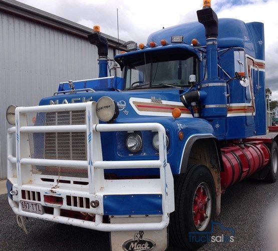 1990 Mack V8 R722RS Valueliner - Rated 130 tonne. Excellent condition ...