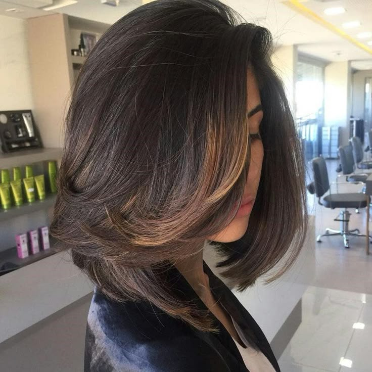 Dark Brown Bob with Subtle Face-Framing Highlights Blond Rose, Dark Chocolate Brown Hair, Chocolate Brown Hair Color, Hair Color Chocolate, Long Bobs, Chocolate Hair, Chocolate Brown Hair, Brunette Balayage Hair, Brown Balayage