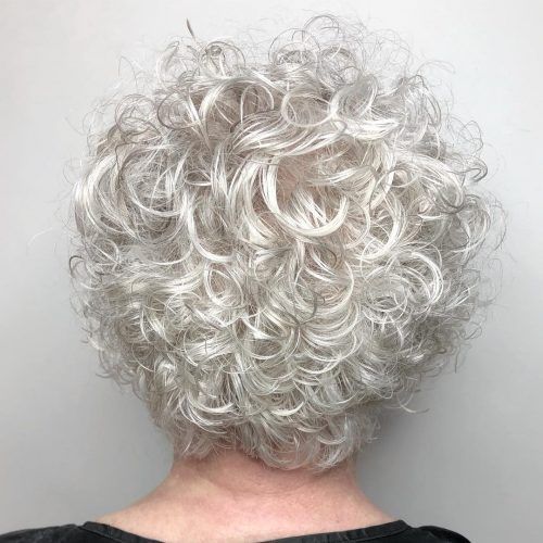 21 Fantastic Curly Perms for Short Hair Loose Perm Short Hair, Short Curly Bob Haircut, Short Perm, Curly Perm, Short Permed Hair, Short Curly Hairstyles For Women, Grey Curly Hair, Curly Hair Photos, Short Curly Haircuts