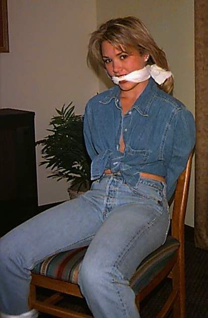 Nice woman tied up in Levis jeans 26 Year Old Woman, Ties That Bind, Women Ties, Love Jeans, In Distress, Old Woman, Best Jeans, Levis Women, Images Photos