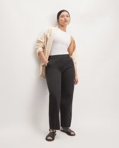 The Easy Pant Black – Everlane Straight Pants Outfit, Trouser Pants Women, Travel Wardrobe, Cotton Twill Fabric, Twill Fabric, Back Patch, Straight Pants, Pants Outfit, Cotton Twill