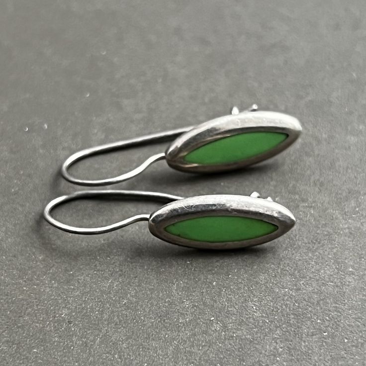 Vintage earrings Green Sterling Silver Single Earring, Green Modern Sterling Silver Earrings, Modern Green Sterling Silver Earrings, Modern Green Metal Earrings, Green Minimalist Sterling Silver Earrings, Minimalist Green Sterling Silver Earrings, Modern Nickel-free Green Earrings, Modern Green Nickel-free Earrings, Modern Green Oval Earrings