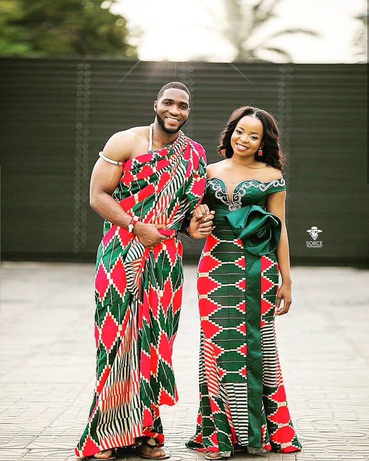 Ghanaian bride and groom in traditional dress for wedding #RemyMa2k18 Ghanian Wedding, Ghana Traditional Wedding, Ghanaian Wedding, Ghana Wedding, Traditional Engagement, African Traditional Wedding Dress, Traditional Wedding Dress, African Traditional Wedding, Kente Styles