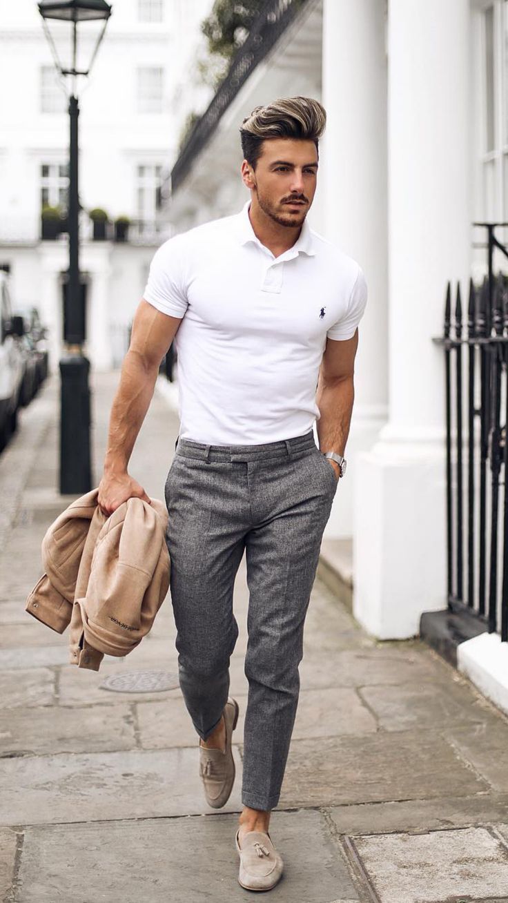 White Polo Shirt Outfit Ideas For Men - White Polo Shirt Outfit, Business Casual Outfits For Men, Casual Chique Stijl, Polo Shirt Outfits, Polo Outfit, Herren Style, Mens Summer Outfits, Hipster Man, White Polo Shirt