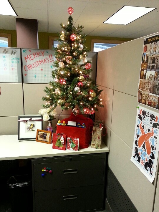 150 Cubicle Holiday Decorating ideas | office christmas ...