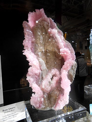 This incredible Rose Quartz crystal specimen was mined in Brazil. With that remarkable coloration, I see why it's known as a love stone. Rose Quartz Geode, Crystal Aesthetic, Rock Minerals, Pretty Rocks, Quartz Geode, Beautiful Rocks, Mineral Stone, Minerals And Gemstones, Rocks And Gems