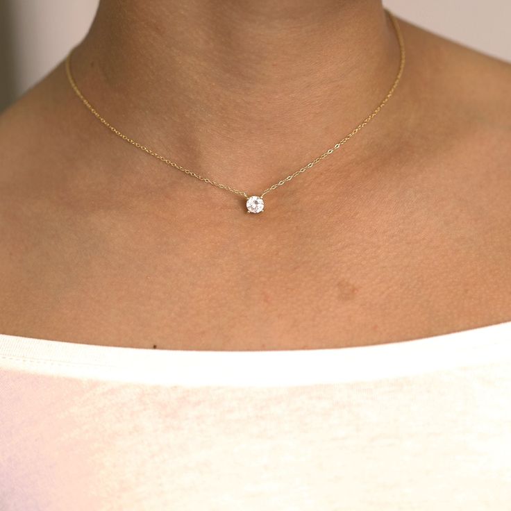 Necklace Silver Diamond, Diamond Necklace Silver, Minimalist Diamond Necklace, Beautiful Diamond Necklace, Silver Diamond Necklace, Solitaire Necklace, Diamond Solitaire Necklace, Necklace Diamond, Solitaire Necklaces