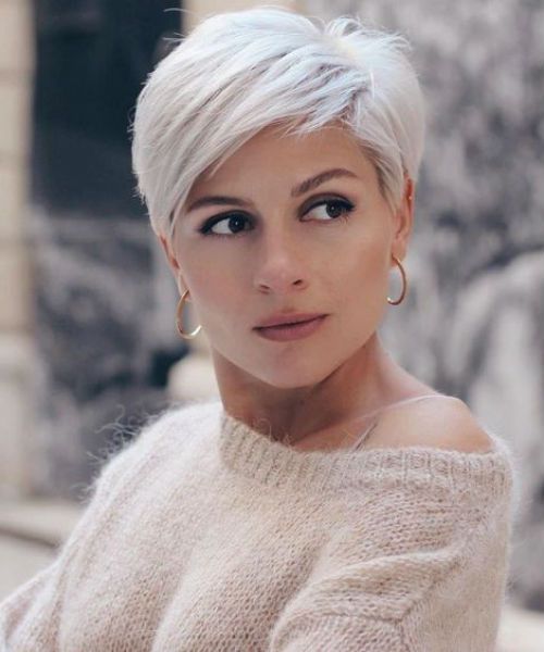 Chic Platinum Blonde Short Pixie Haircuts and Hairstyles to Try in 2020 Long Pixie Haircut Over 50, Short Haircuts For Round Faces Plus Size Pixie Cuts, Salt And Pepper Pixie Haircut Over 50, Pixies For Fine Hair, Modern Short Haircuts, Short Messy Haircuts, Messy Haircut, Girls Short Haircuts, Mother Of The Bride Hair