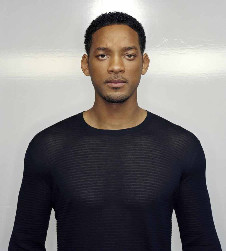 Will Smith. Obviously he is hilarious..but I prefer the more serious Will Smith. Amazing performance in I Am Legend..which in fact makes him a legend=] Christopher Smith, After Earth, Men In Black, Willow Smith, Jaden Smith, Jada Pinkett Smith, Men’s Health, Man Crush, Will Smith