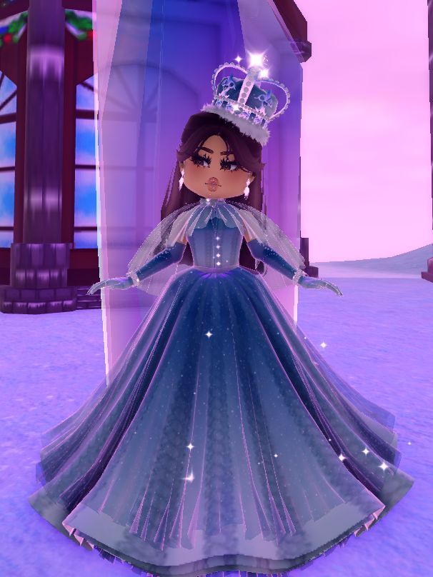 ↫ Ice Queen Outfit ↬ | Aesthetic roblox royale high outfits, Masquerade ...