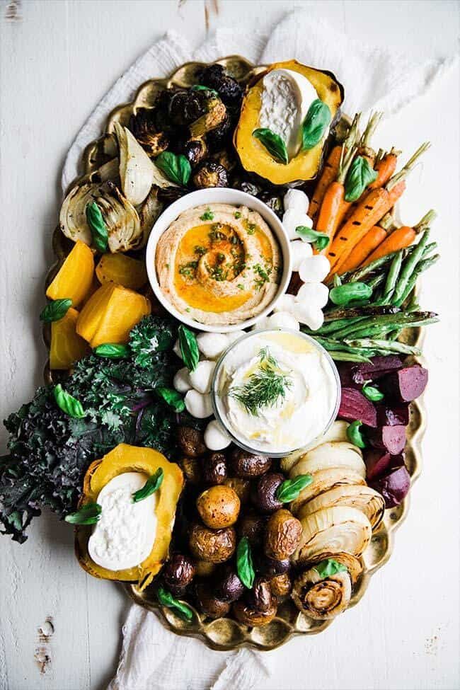 26 Crudités Platters that are Absolutely Drool-Worthy Vegetable Crudite Platter, Easy Grilled Vegetables, Vegetable Crudite, How To Grill Vegetables, Vegan Grill, Grill Vegetables, Billy Parisi, Crudite Platter, Roasted Carrots Recipe