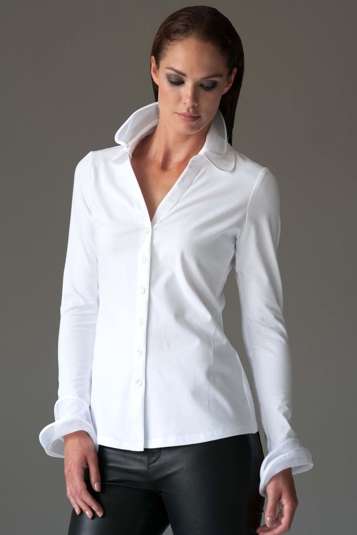 Womens White Shirts Blouses, Girls White Shirt, Perfect White Shirt, Shirt Dress Outfit, White Shirt Blouse, Classic White Shirt, Company Shirts, White Shirts Women, Princesa Diana