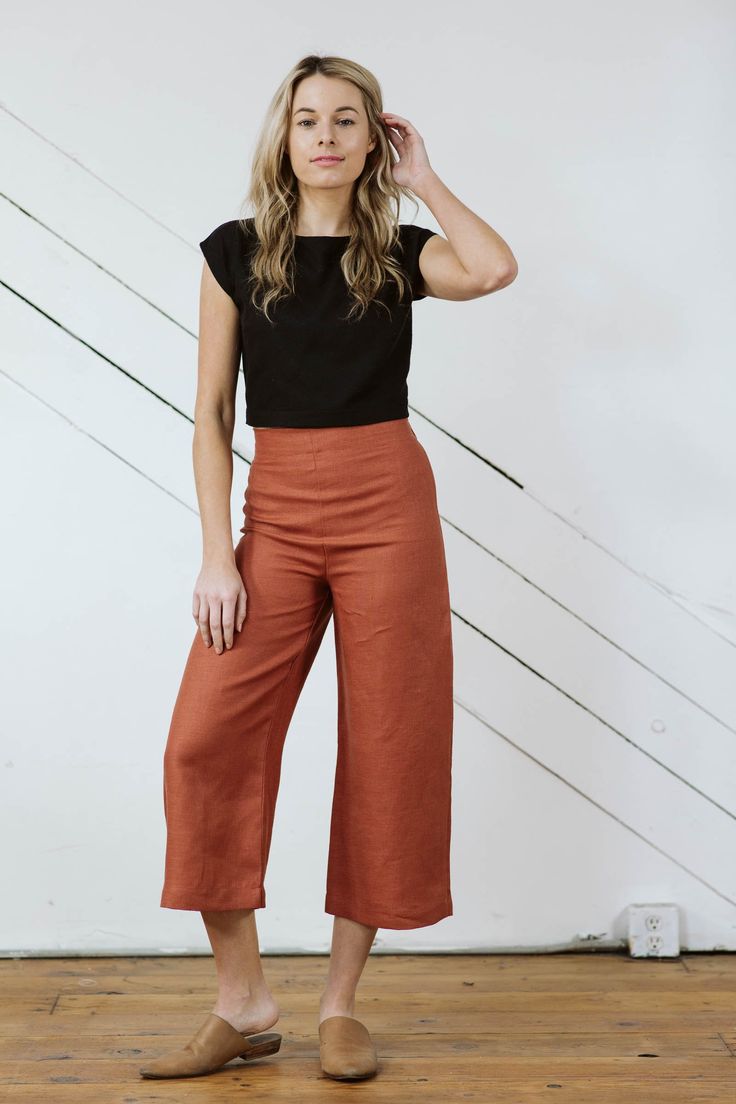 Dune Wide Leg Pants in Linen Orange Wide Leg Pants Outfit, Outfits With Wide Leg Jeans, Orange Wide Leg Pants, Wide Leg Pants Outfit Casual, Wide Leg Pants Outfit Work, Rust Pants, Pants Outfit Work, Dress Pants Outfits, Linen Pants Outfit