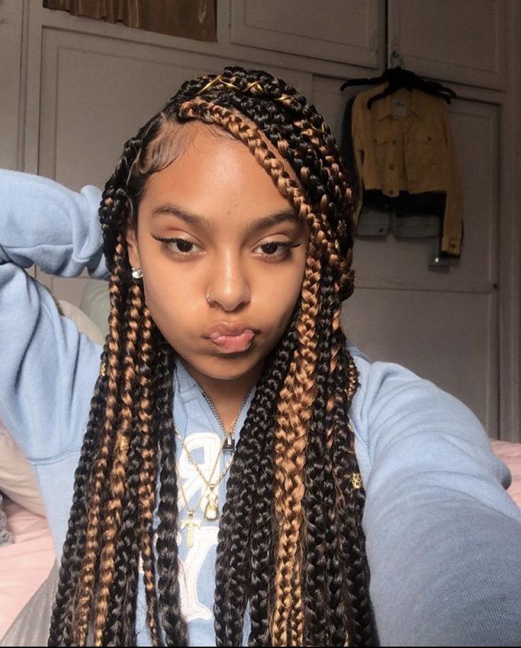 Mixed Girl Hairstyles, Hair Burgundy, Mixed Girl, Braces Girls, Big Box Braids Hairstyles, Box Braids Hairstyles For Black Women, Cute Braided Hairstyles, Braids Hairstyles Pictures, Girls Natural Hairstyles