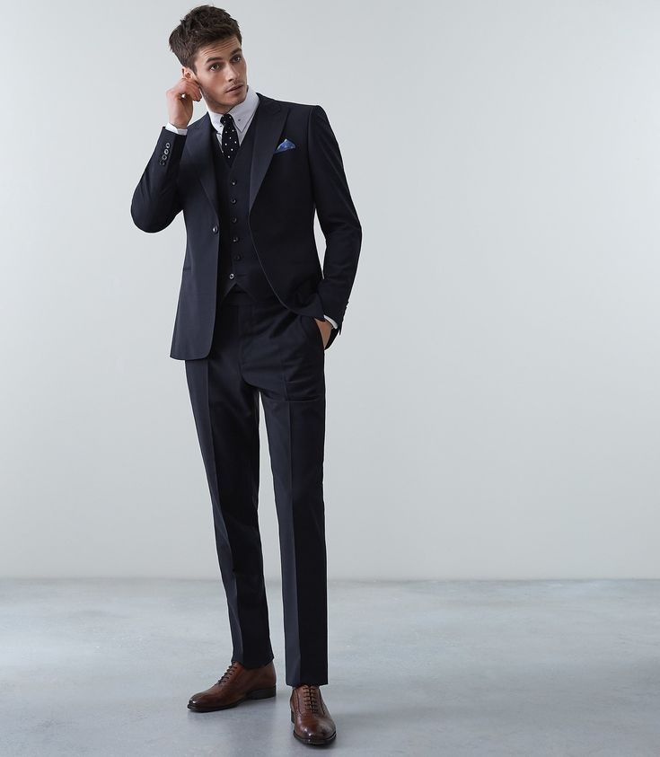 REISS BELIEF MODERN FIT TRAVEL SUIT TROUSERS NAVY. #reiss #cloth # Afghan Clothes, Suit Waistcoat, Suits For Sale, Suit Trousers, Men’s Suits, Three Piece Suit, Tailored Suits, Mens Accessories Fashion, Trouser Suits