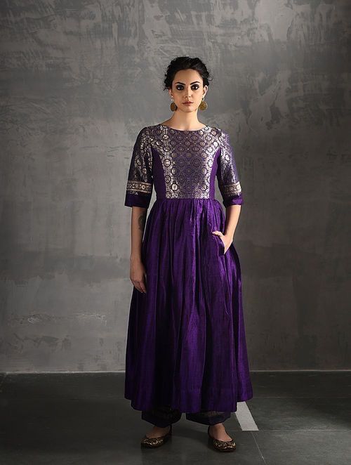 Sarees Ideas, Net Sarees, Silk Kurti Designs, Choli Dress, Frock For Women, Long Dress Design, Purple Vintage, Indian Gowns Dresses, Kurti Designs Party Wear