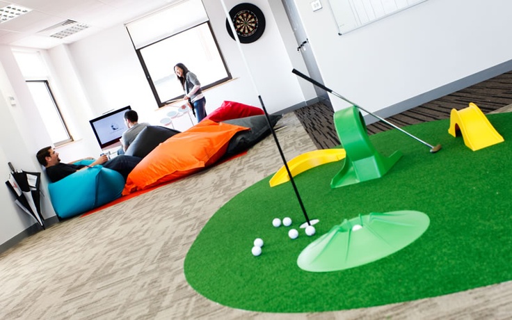 Office Design S - Game of golf? Office Fit Out, Interior Design Ideas, Office Design, Glasgow, Design Ideas, Kids Rugs, Golf, Interior Design, Building