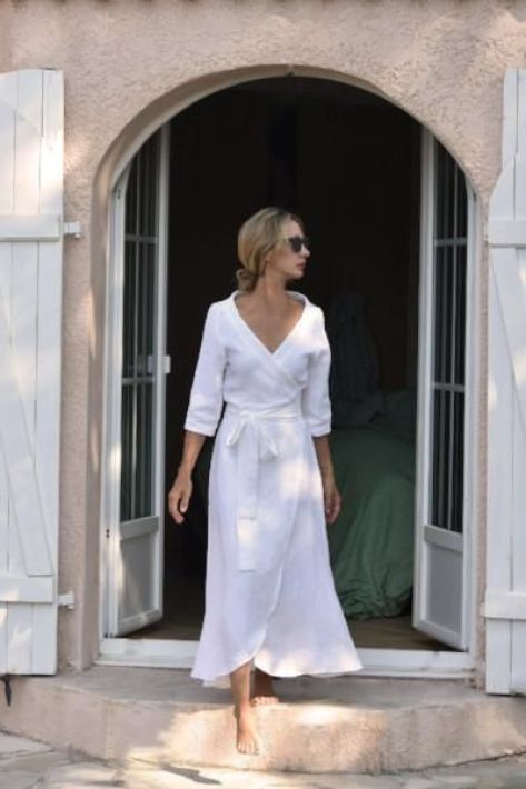 Sukienki Maksi, Chic Resort Wear, Baby Joey, White Frock, Linen Wedding Dress, White Dresses Graduation, Linen Wedding, Linen Wrap Dress, White Clothes