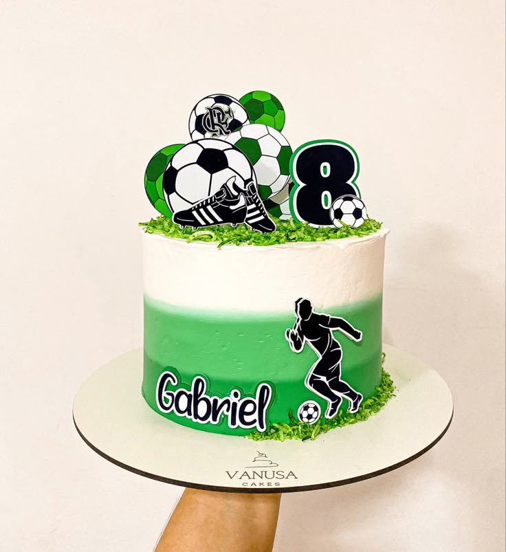 Pin de Michelle Vasquez Fernandez em Cake life em 2024 | Bolo de ...