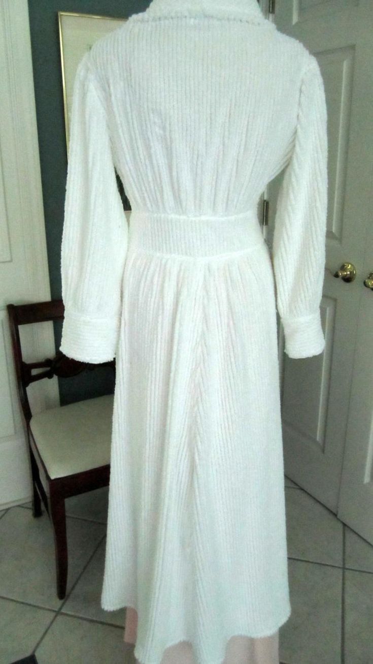 Item 101/Retro Women's Chenille Bath Robe / USA Custom | Etsy Custom Robes, Retro Women, Chenille Fabric, So Sorry, Shawl Collar, Full Sleeve, Shawl, Victorian Dress, New Zealand