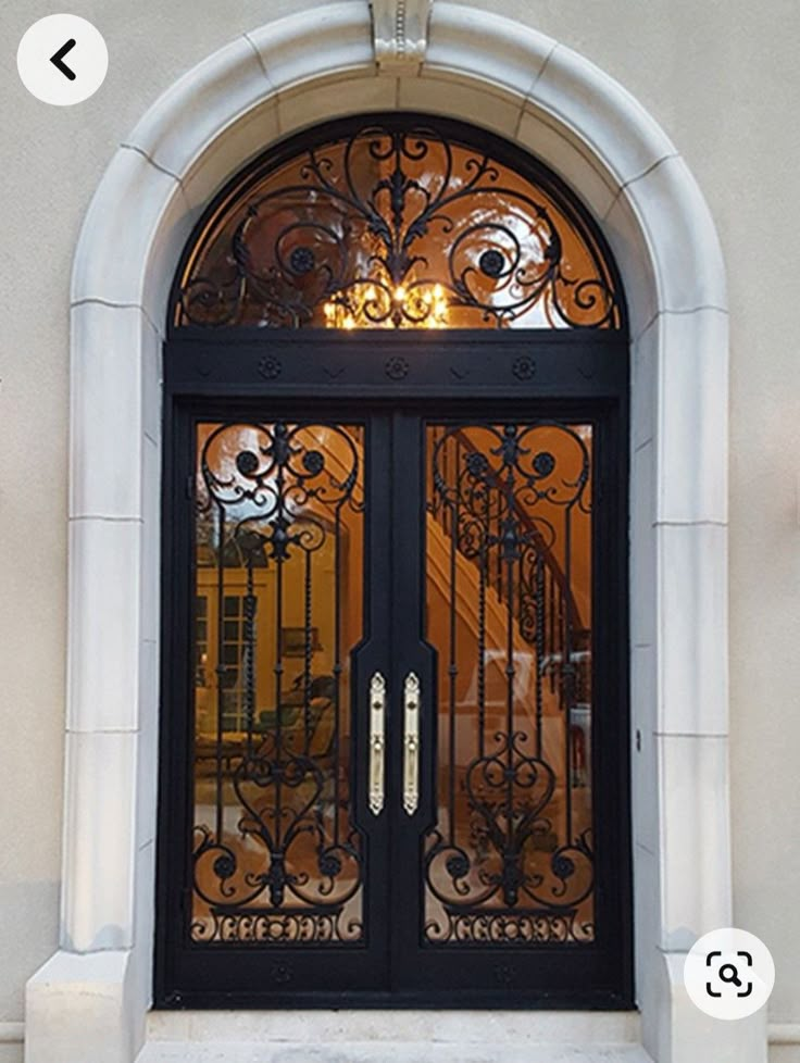 Decorating Door Ideas, Modern Gates Design, Modern Gates, Panel Doors Interior, Wrought Iron Doors Front Entrances, Apartment Doors, Wrought Iron Front Door, Doors Entry, Metal Front Door