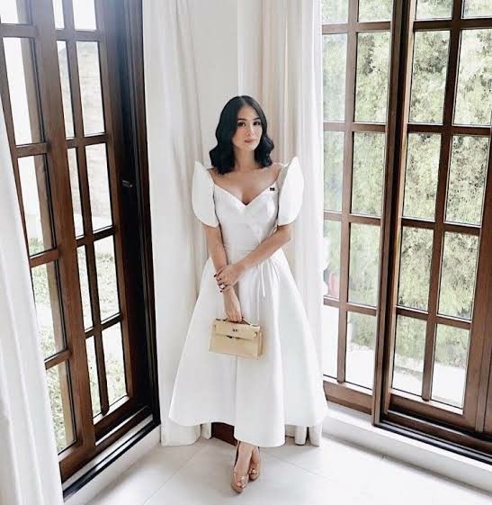 Filipiniana Modern, Heart Evangelista Style, Modern Filipiniana Gown, Filipiniana Wedding Dress, Filipiniana Gown, Modern Filipiniana Dress, Filipiniana Wedding, Filipino Wedding, Heart Evangelista