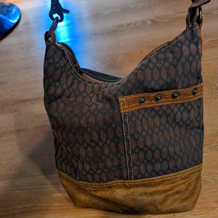 This Is A Nwot Myra Bag Crossbody Satchel Made Of Grey/Blue And Brown Micro Print Canvas And Textured Brown Leather In Excellent Condition With No Flaws Blemishes Or Visible Wear Micro Print, Blue Grey, Brown Leather, Satchel, Brown And Grey, Bag Lady, Canvas Prints, Grey, Canvas