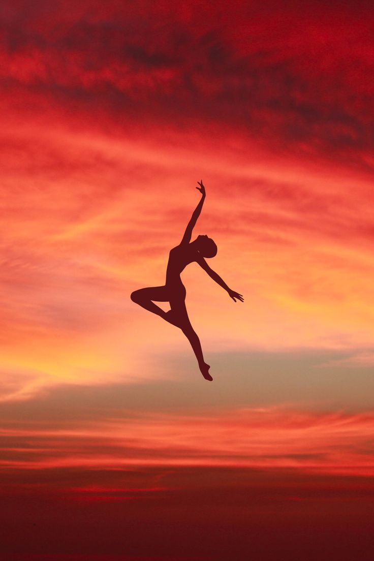 Dancer Sunset Aesthetic | Dance wallpaper, Dancing aesthetic, Dancer