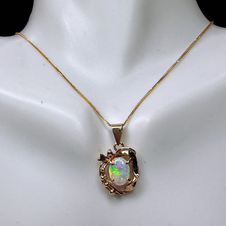 A Lovely 18k Yellow Gold Lady Pendant Necklace. The Floraform Pendant Four Prong Setting On Beautiful Australian Opal, It Measures Approx. 8.5 X 6.5mm, No Chip. The Pendant Is 3/4" X 13.0mm. It Suspends Along An 18" 18k Necklace, Spring Ring Clasp. Weight 2.8gm, Hallmark 750/18k (1 Inch = 25.4 Mm; 1 Dime = 17.9mm). It Comes With Complimentary Gift Box. All Jewelry And Collective Items Are Pre-Owned Unless Otherwise Stated. This Means They Have The Usual Aspects Of Pre-Owned Condition, Such As Light Scratches, Wear And Tarnish. If There Is A Major Dent, Ding, Flaw, Or Bend, It Will Be Noted In The Description. Please Review All Photos Carefully, And Contact Us If You Have Any Further Questio Australian Opal, Spring Rings, Prong Setting, Womens Jewelry Necklace, Bend, Hallmark, Opal, Jewelry Necklaces, Yellow Gold