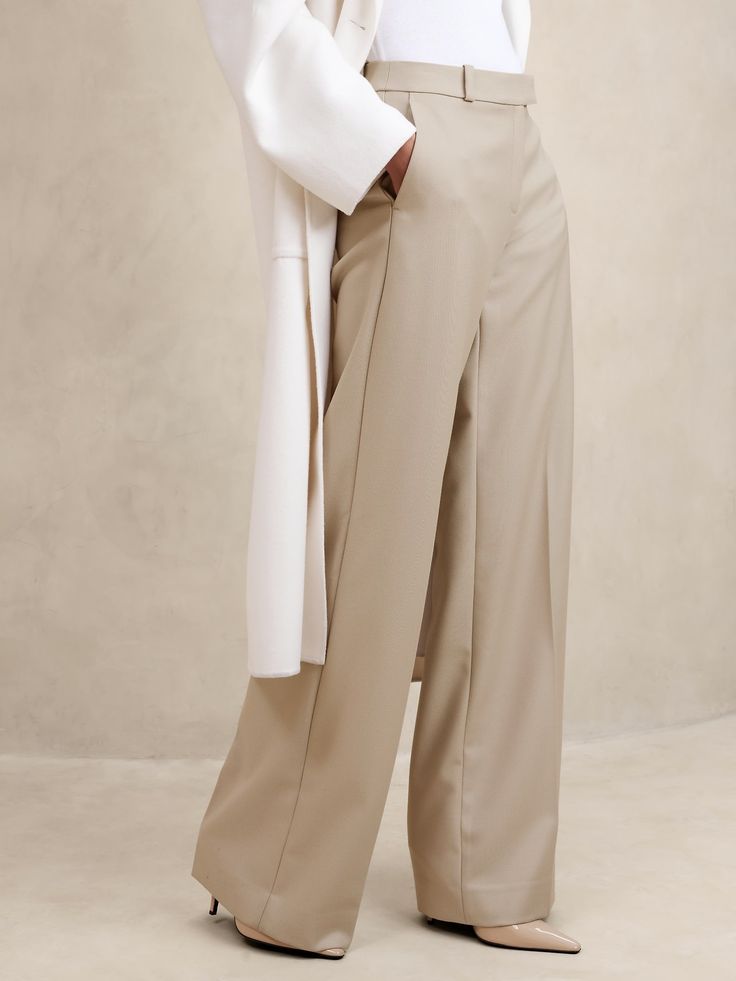 Lido Wide-Leg Italian Wool Pant | Banana Republic Petite Shorts, Feeling Confident, Wool Trousers, Cocktail Bar, Wool Pants, Fit N Flare Dress, Wool Fabric, Wide Leg Trousers, Long Length