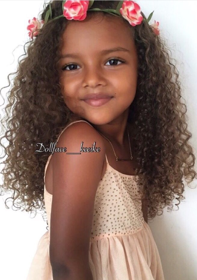 Soo cute                                                                                                                                                                                 More Curly Hairstyles Mixed Girl, Curly Hairstyles Mixed, Biracial Babies, Mixed Girl, Curly Kids, Cute Curly Hairstyles, Beautiful Black Babies, Mixed Kids, Curly Hairstyles