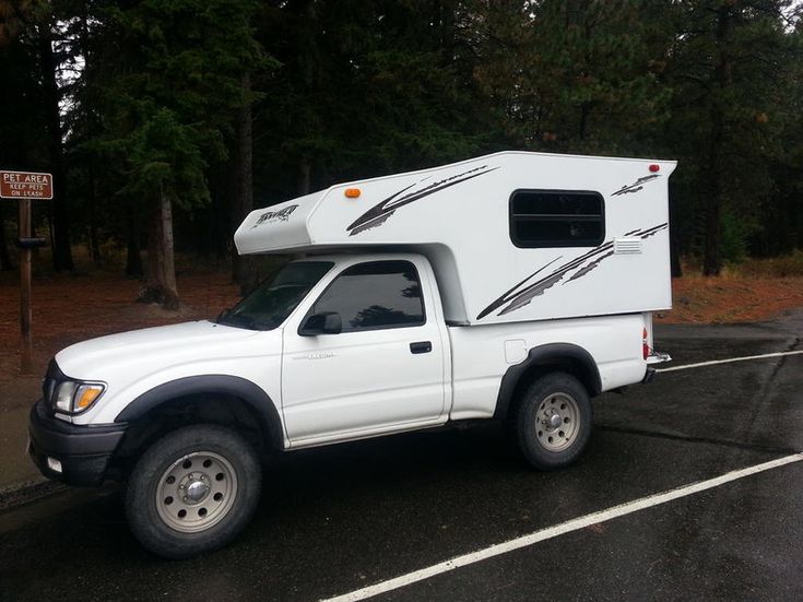 Toyota Tacoma Cabover Camper