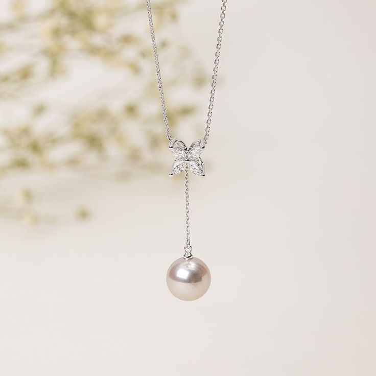 Add a touch of elegance with the LOVE GROWS COLLECTION Akoya Pearl 18K White Gold White Flower Pendant Necklace Material: 18K white gold, Akoya Pearl and diamond Akoya saltwater cultured pearl Size of pearl: around 8.5-9.0 mm Length of chain: around 46 cm (adjustable) Length of pendant chain: Adjustable 21 cm Weight of Diamonds: 4 diamond approx. 0.245 carats Handpicked of every pearl, only top 1% of pearls are selected Handcrafted Lifetime warranty Exquisite Wedding Necklace With Clavicle Chain, Elegant Pearl White Bridal Necklace With Clavicle Chain, Delicate Clavicle Chain Bridal Necklace For Formal Occasions, Elegant Yellow Gold Bridal Necklace, Single Strand White Gold Diamond Jewelry, Fine Jewelry Gold Platinum Necklace, White Gold Diamond Single Strand Jewelry, Elegant Pearl White Clavicle Chain Necklace, Elegant Pearl White Clavicle Necklace