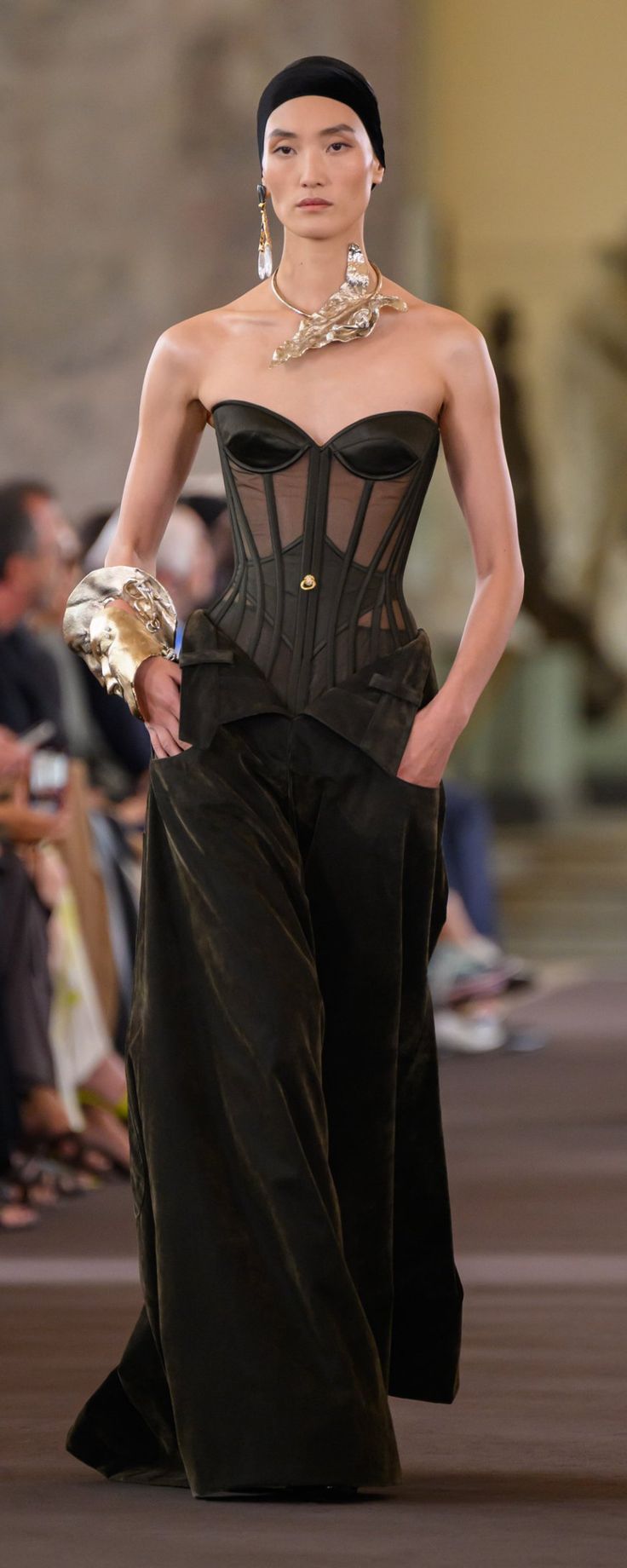 Schiaparelli Dress, 2023 Couture, Runway Fashion Couture, Elsa Schiaparelli, Design Moda, Couture Mode, Style Savvy, Fashion Couture, Fall 2023