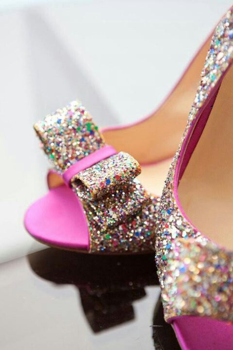 #Shoes Princess Bride Wedding, Sparkle Heels, Bow Heels, Glitter Shoes, Fabulous Shoes, Crazy Shoes, Shoe Obsession, High Heel Pumps, Beautiful Shoes