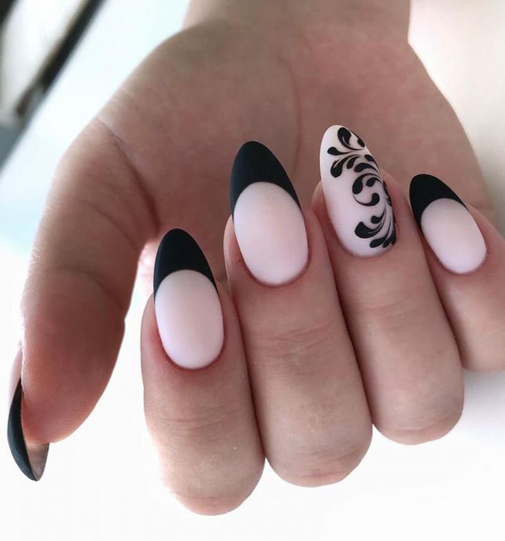 Colour French Tips Nails Acrylic, Black French Tip Nails, Black French Nails, Black French Tip, Nail Tip Designs, Black French Tips, French Tip Nail Designs, French Manicure Nails, French Tip Acrylic Nails