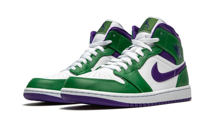 Air Jordan 1 Mid "Aloe Verde/Court Purple" - 554724 300 - 2020 Nike X Travis Scott, Jordan Model, Nike Air Jordan 1 Mid, Baskets Nike, Incredible Hulk, Nike Air Max Plus, Nike Air Huarache, Air Huarache, Nike Air Jordan 1