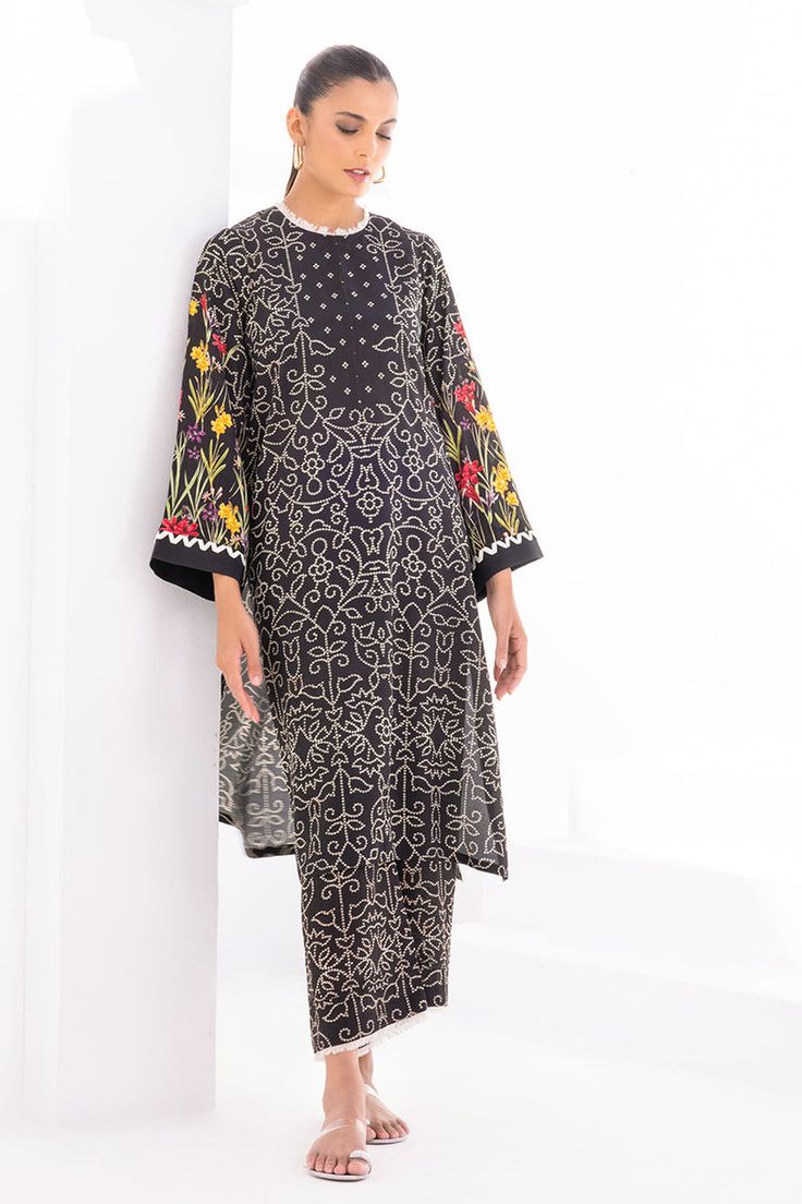 Floral Print Kurta For Summer, Multicolor Printed Blouse For Eid, Multicolor Printed Motifs Blouse For Eid, Designer Floral Print Kurta For Summer, Summer Floral Print Kurta, Designer Floral Print Summer Kurta, Long Sleeve Floral Tunic For Eid, Spring Silk Pant Set With Printed Motifs, Eid Floral Print Kaftan