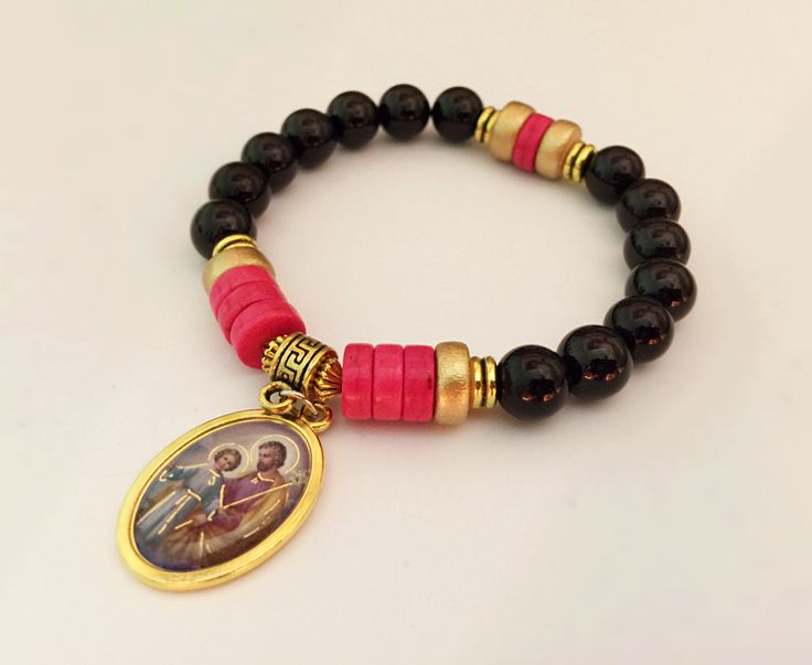 Saint Joseph Bracelet. Jesus Bracelet. Onyx Bracelet. Catholic Bracelet. Religious Bracelet. St Joseph and Jesus child Medal. #HP26 St Jose, Jesus Bracelet, Catholic Bracelet, Saint Joseph, Onyx Bracelet, St Joseph, Cleaning Jewelry, Gemstone Bracelet, Photo Jewelry