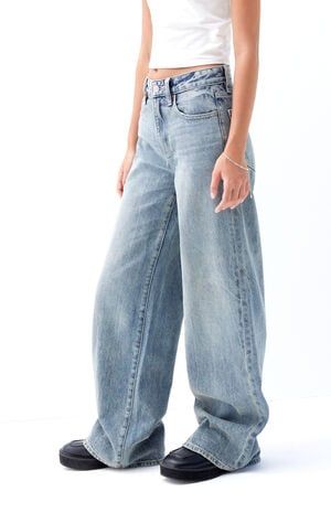 Medium Wash Baggy Jeans, Pac Sun Jeans, Mid Rise Baggy Jeans, Cute Jeans High Waisted, Baggy Light Jeans, Baggy High Waisted Jeans, Cute Baggy Jeans, Shopping Fits, Pacsun Outfits