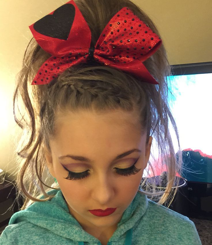 Perfect fall gameday cheer hair and makeup Hairstyles For Cheer, Cheer Hair Ideas, Cheer Hair Styles, Cheer Hairstyles, Cheerleading Hair, Cheer Makeup, Competition Makeup, Competition Cheer, Cheer Football