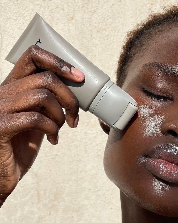 Introducing REFY Face Primer.⁠ ⁠ A hydrating Priming Serum that sculpts your face and leaves a healthy glow. ⁠ ⁠ Shop Face Primer now at refybeauty.com Refy Lip, Sculpt Face, Makeup Boutique, Sunscreen Stick, Makeup Accesories, Makeup Package, Makeup Is Life, Skin Care Packaging, Skincare Packaging